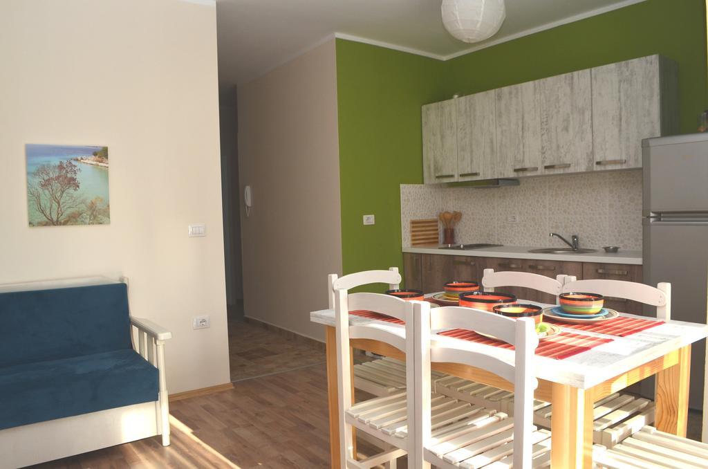 Rezidenca Kalter Durres Golem (Tirana) Exterior foto