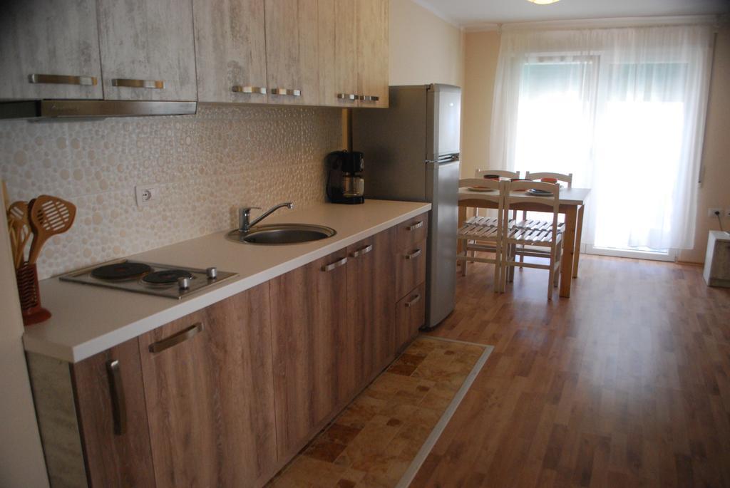Rezidenca Kalter Durres Golem (Tirana) Exterior foto
