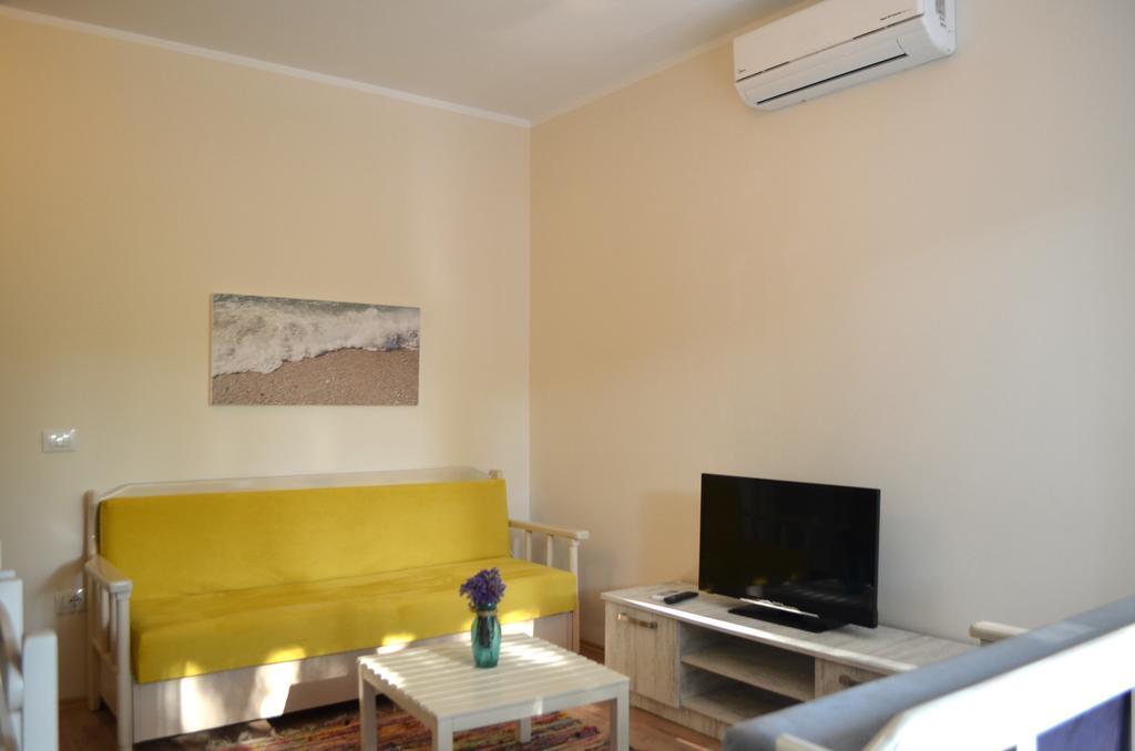 Rezidenca Kalter Durres Golem (Tirana) Exterior foto